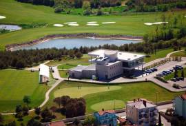 Appartamento in Kempinski golf resort in vendita