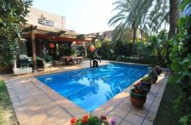 Exclusive detached villa of 260 m2 with pool for sale in Cambrils – Costa Brava.