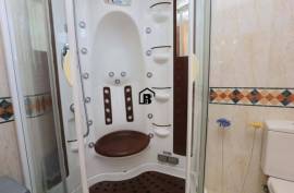 Exclusive detached villa of 260 m2 with pool for sale in Cambrils – Costa Brava.