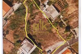 Excellent land with sea view in the Belanário