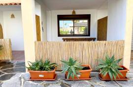 GROUND APARTMENT ON THE BEACH IN CALA VADELLA