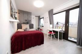 Pempelfort: Cozy Studio with Elevator and balcony in the city center.