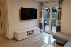 As good as new furnished 2 room apartment in quiet location in Stuttgart-Steinhaldenfeld