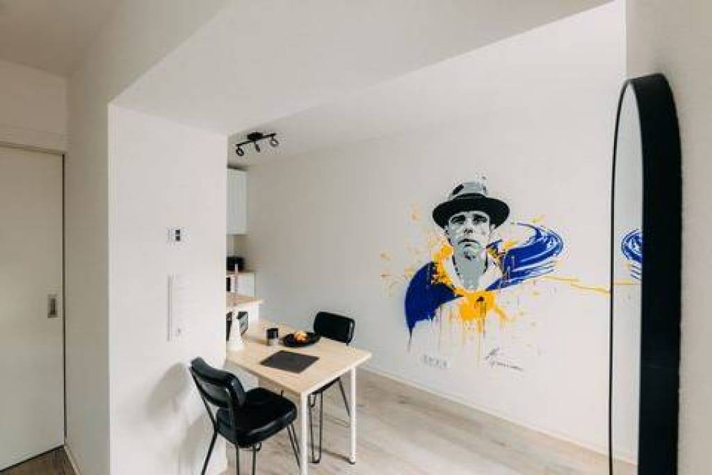 New micro apartment with tiny house character in city centre