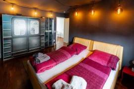 Sunlit 4-Room Garden Apartment in Hofheim - Where Luxury Meets Nature