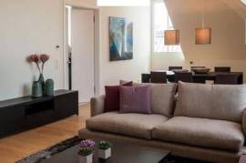 Schickes Penthouse in Düsseldorfer Innenstadt mit zwei Schlafzimmer und luxuriöser Ausstattung
