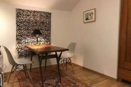 Fully equipped mini cottage in Frankfurt-Nordend with terrace.