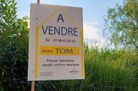 Dpt Lot-Et-Garonne (47), à vendre proche de Nérac IMMEUBLE