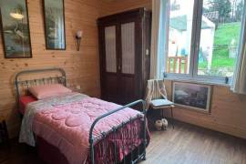 €170200 - Pretty town house with beautiful garden and lovely views