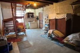€170200 - Pretty town house with beautiful garden and lovely views