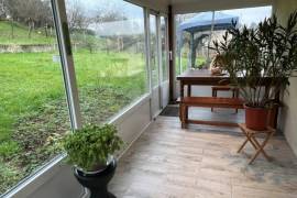 €170200 - Pretty town house with beautiful garden and lovely views