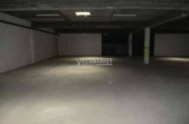 Set of 8 parking spaces in Entroncamento, with a total area of 262 m²