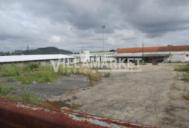 Industrial warehouse in Bemposta (Abrantes), on a plot of land with 5,000 m², just outside the town.