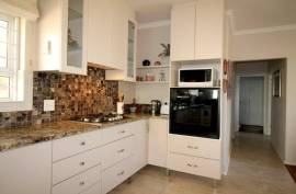 Luxury 3 Bed Villa For Sale In Gordons Bay Cape Town South