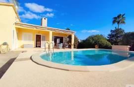 INDEPENDENT HOUSE WITH POOL IN CALA MURADA