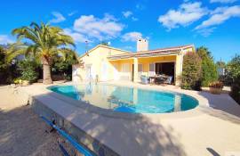 INDEPENDENT HOUSE WITH POOL IN CALA MURADA