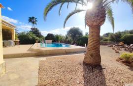 INDEPENDENT HOUSE WITH POOL IN CALA MURADA
