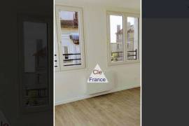 Studio Apartment in Paris Suburbs