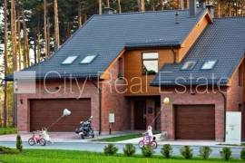 Detached house for rent in Riga, 209.00m2