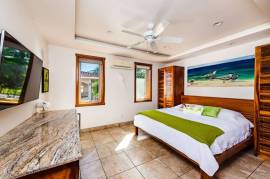 Casa Oltmann: Beach Front Mansion