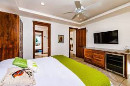 Casa Oltmann: Beach Front Mansion