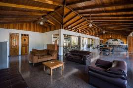 Miravalles Volcano Lodge: Mountain Hotel/Resort/Hostel For Sale in Santa Fe
