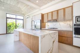 Casa Bromelia: At Tamarindo Park Elegant Fully Furnished Home with Mountain Views!