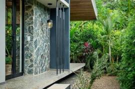 Casa Salomon: Two Stunning Houses and Expandable Land with Four Water Connections