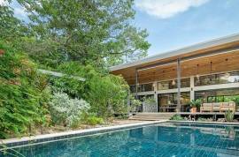 Casa Salomon: Two Stunning Houses and Expandable Land with Four Water Connections