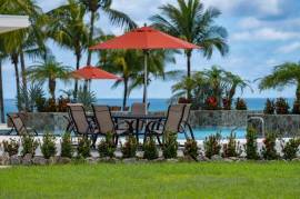 Lot 10 Prime Beachfront: Playa Blanca Beach Club