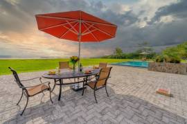 Lot 6 Prime Beachfront: Playa Blanca Beach Club