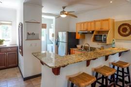 Surfside Tower 205: Spacious 3 Bedroom Condo by the Beach