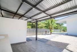 Villa Ayala: For Sale 2 new modern houses with pool, few minutes to playa Grande!