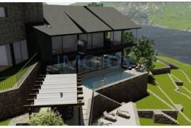Excellent Estate in Marco de Canaveses Next to the Douro River