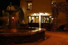 La Fontaine bar For Sale in Pouance