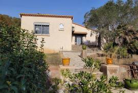 Charming Villa With Independent Studio and Garden