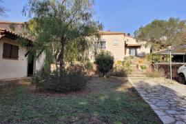 Charming Villa With Independent Studio and Garden