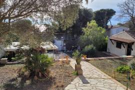 Charming Villa With Independent Studio and Garden