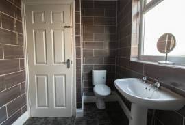 4 bedroom, Detached bungalow for sale