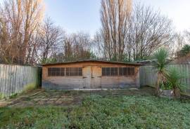 4 bedroom, Detached bungalow for sale