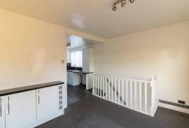4 bedroom, Detached bungalow for sale