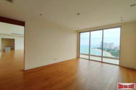 Luxury Beachfront condos for Sale in Naklua, Pattaya - Penthouse - Four Bedroom