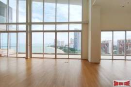 Luxury Beachfront condos for Sale in Naklua, Pattaya - Penthouse - Four Bedroom
