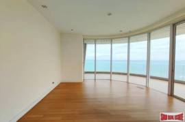 Luxury Beachfront condos for Sale in Naklua, Pattaya - Penthouse - Four Bedroom