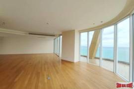 Luxury Beachfront condos for Sale in Naklua, Pattaya - Penthouse - Four Bedroom