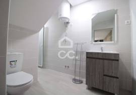 Fully refurbished 0 bedroom apartment in the historic city center
