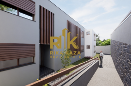2 bedroom penthouse with patio