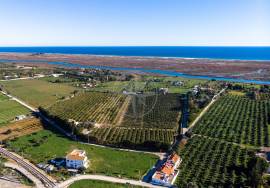 Large 4 Bedroom Property in Ria Formosa Setting Near Tavira
