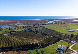 Large 4 Bedroom Property in Ria Formosa Setting Near Tavira