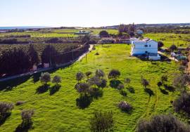 Large 4 Bedroom Property in Ria Formosa Setting Near Tavira